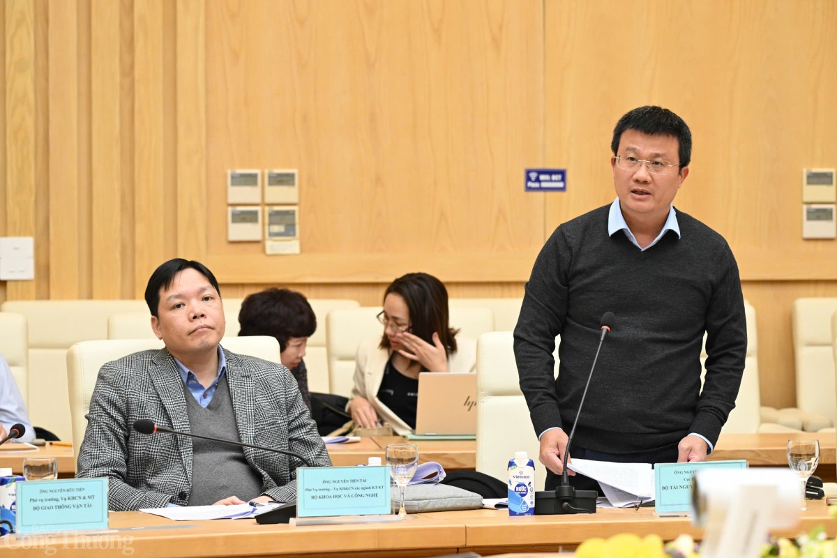 Bổ sung chế tài trong dự thảo Luật Sử dụng năng lượng tiết kiệm và hiệu quả (sửa đổi) Bổ sung chế tài trong dự thảo Luật Sử dụng năng lượng tiết kiệm và hiệu quả (sửa đổi)