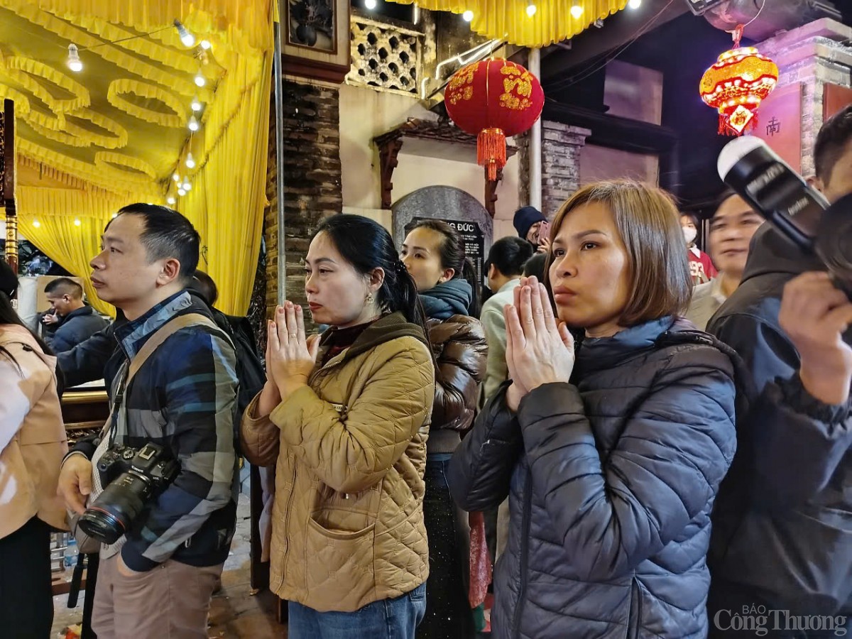 Lễ rước 'Ông lợn' độc nhất vô nhị tại Hà Nội