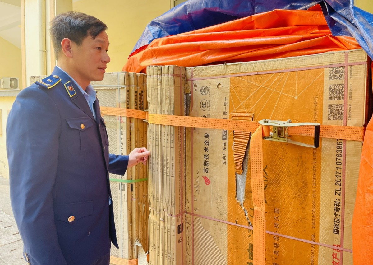 Vĩnh Phúc: Công ty Phúc Đạt CERAMIC kinh doanh hàng nhập lậu