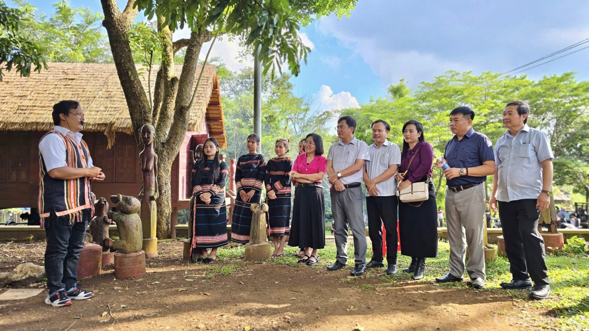 Người Jrai ở Gia Lai ‘thắp lửa’ du lịch cộng đồng Người Jrai ở Gia Lai ‘thắp lửa’ du lịch cộng đồng