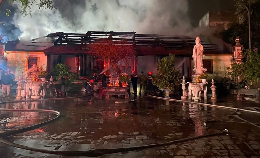 Vụ cháy xảy ra tại chùa Làng Vẽ, Bắc Giang. Ảnh minh họa Vụ cháy xảy ra tại chùa Làng Vẽ, Bắc Giang. Ảnh minh họa