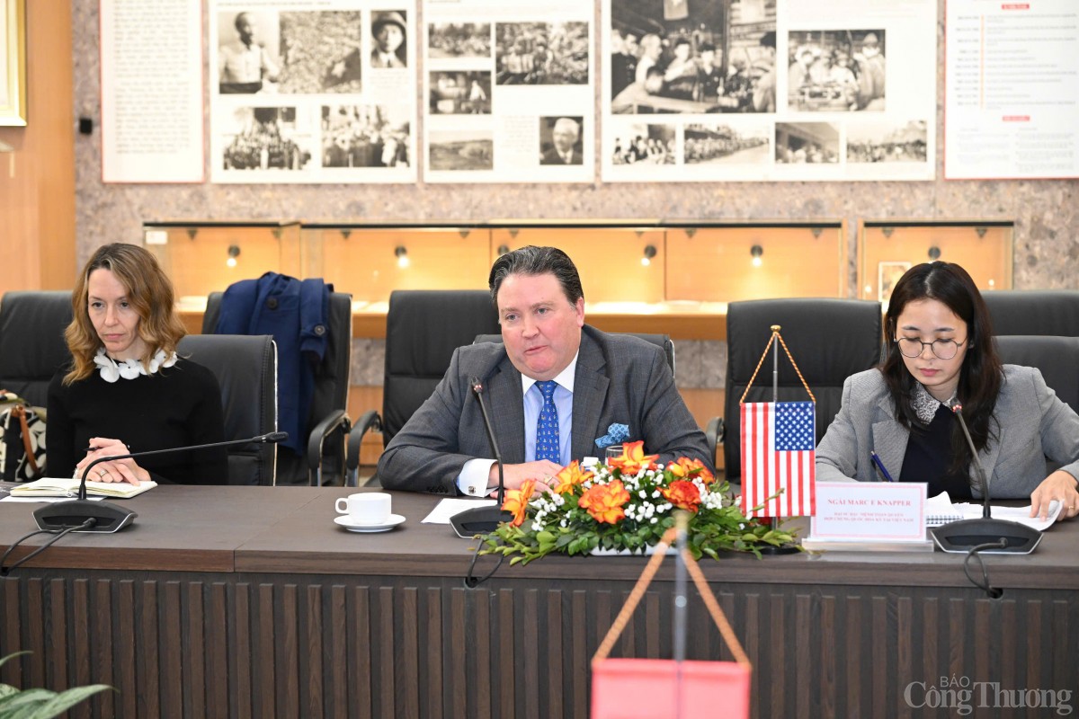 Bộ trưởng Nguyễn Hồng Diên tiếp Đại sứ Hoa Kỳ