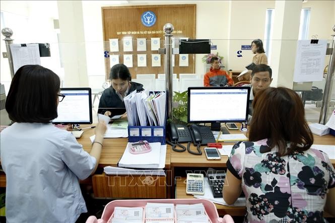 Người tham gia Bảo hiểm y tế có thể chuyển nơi khám, chữa bệnh ban đầu sau khi thực hiện những thủ tục theo quy định. Ảnh minh họa: TTXVN  Người tham gia Bảo hiểm y tế có thể chuyển nơi khám, chữa bệnh ban đầu sau khi thực hiện những thủ tục theo quy định. Ảnh minh họa: TTXVN