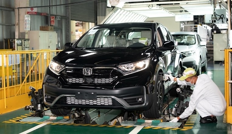 Thị trường ô tô trong nước doanh số tháng 1 giảm mạnh