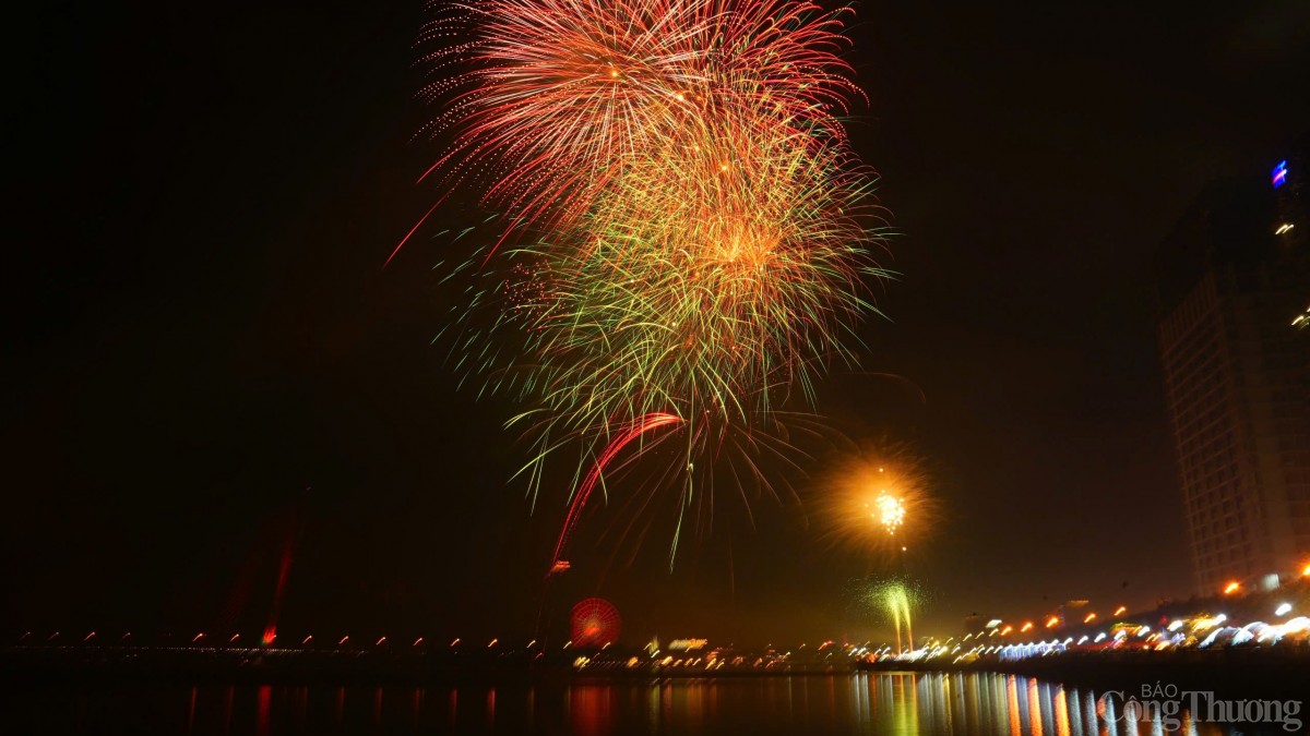 TP. Đà Nẵng sẽ bắn pháo hoa đúng ngày 29/3 kỷ niệm 50 năm Ngày Giải phóng thành phố (29/3/1975 - 29/3/2025)