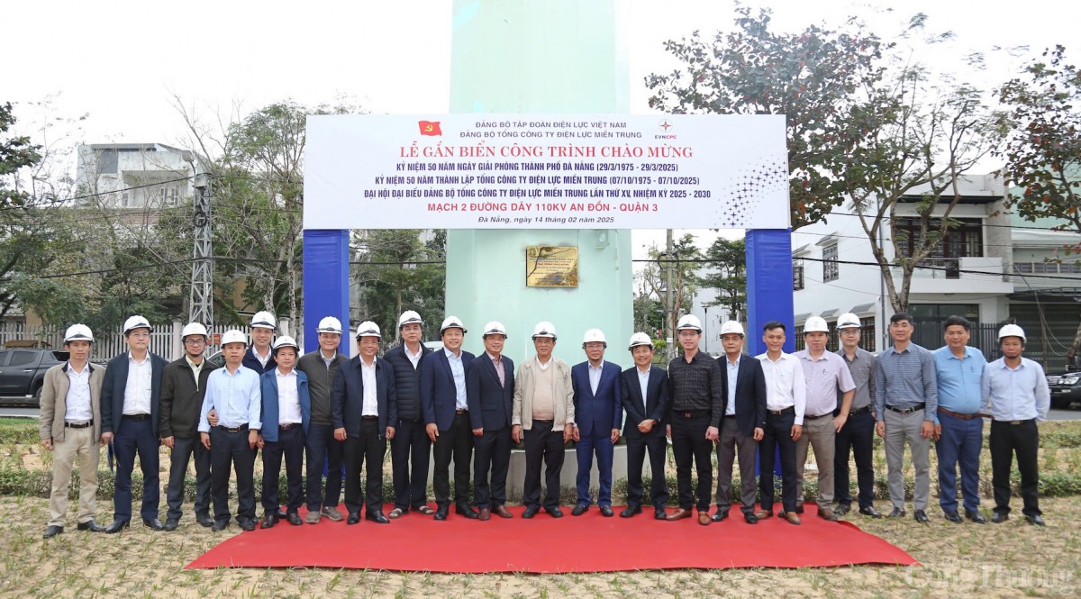 Công trình Mạch 2 đường dây 110kV An Đồn – Quận 3 là công trình kỷ niệm 50 Giải phóng TP. Đà Nẵng. Công trình Mạch 2 đường dây 110kV An Đồn – Quận 3 là công trình kỷ niệm 50 Giải phóng TP. Đà Nẵng.