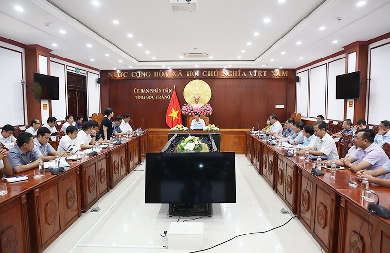 Sóc Trăng yêu cầu các đơn vị đẩy nhanh tiến độ khai thác cát phục vụ cao tốc. Ảnh: Quang Bình