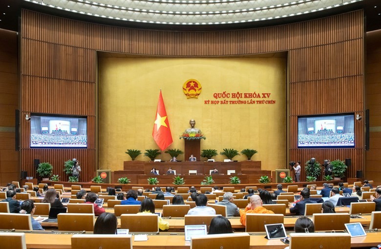 Kỳ họp bất thường lần thứ 9 Kỳ họp bất thường lần thứ 9