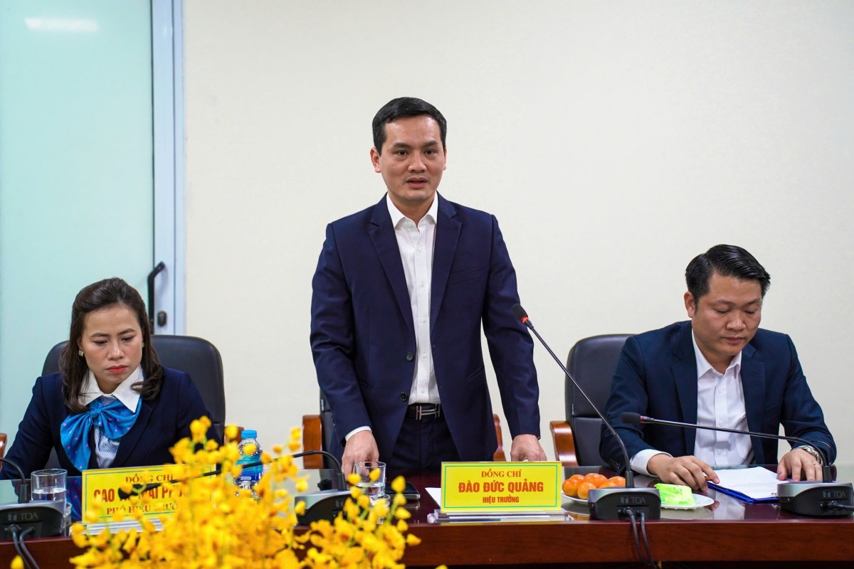 Báo Công Thương ký kết hợp tác với Trường Cao đẳng Kỹ thuật Công nghiệp Báo Công Thương ký kết hợp tác với Trường Cao đẳng Kỹ thuật Công nghiệp