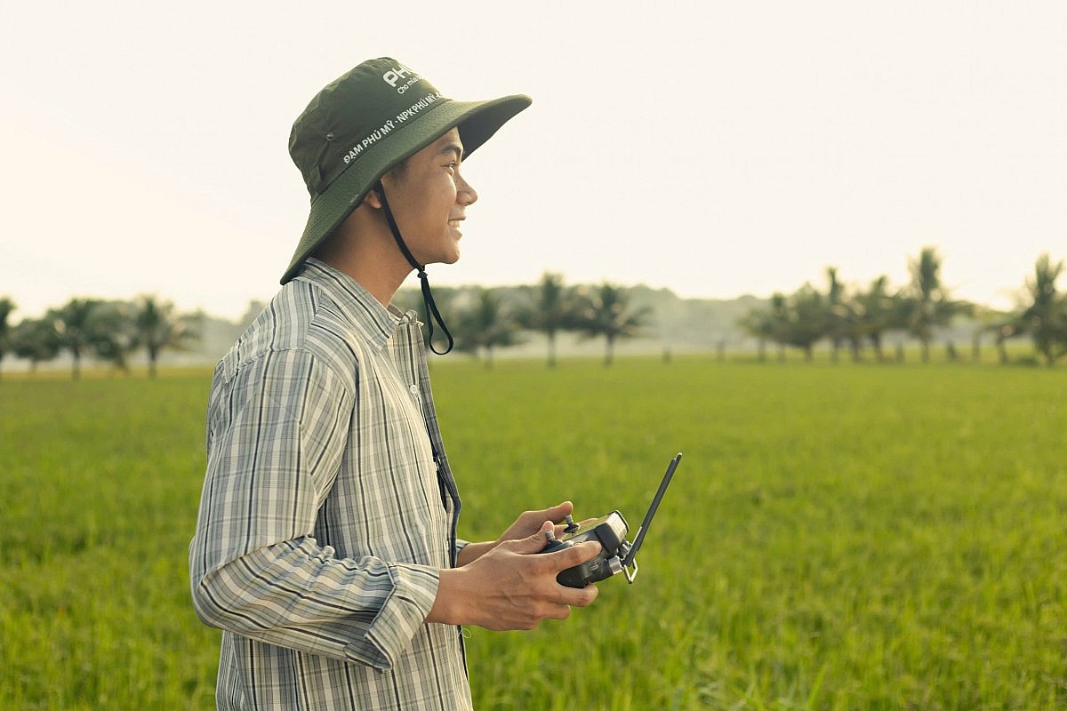 Ruộng lúa chuyển mình nhờ công nghệ mới