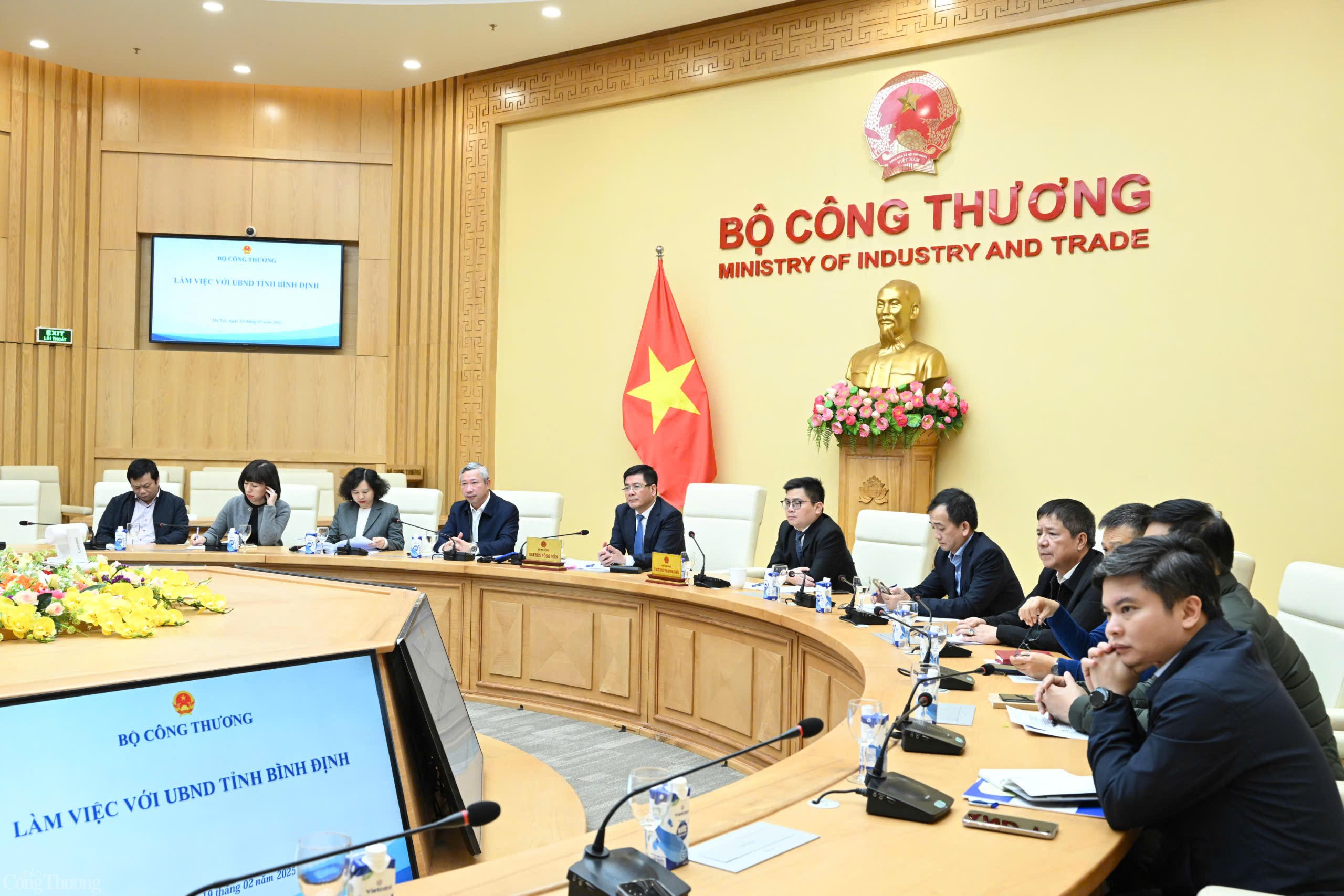 Chùm ảnh: Bộ Công Thương làm việc với UBND tỉnh Bình Định