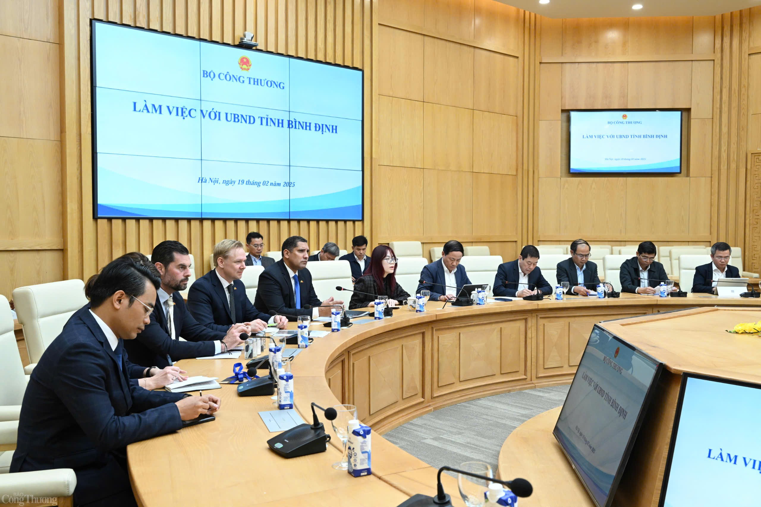 Chùm ảnh: Bộ Công Thương làm việc với UBND tỉnh Bình Định