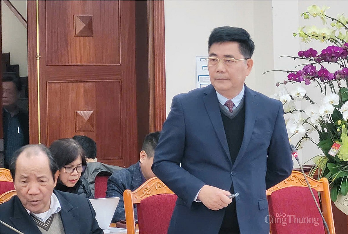 Ông Cao Đức Phát, Nguyên Bộ trưởng Bộ Nông nghiệp và Phát triển nông thôn, nguyên Phó trưởng Ban Kinh tế Trung ương phát biểu tại Hội thảo Ông Cao Đức Phát, Nguyên Bộ trưởng Bộ Nông nghiệp và Phát triển nông thôn, nguyên Phó trưởng Ban Kinh tế Trung ương phát biểu tại Hội thảo