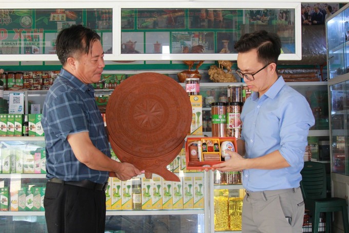 Nhiều sản phẩm quế của Yên bái đưcọ tiêu thụ trên các sàn thương mại điện tử Nhiều sản phẩm quế của Yên bái đưcọ tiêu thụ trên các sàn thương mại điện tử