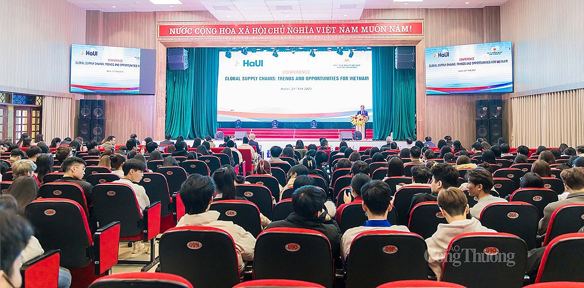 Toàn cảnh Hội thảo “Chuỗi cung ứng toàn cầu: Xu hướng và cơ hội cho Việt Nam” diễn ra chiều 21/2, tại Hà Nội Toàn cảnh Hội thảo “Chuỗi cung ứng toàn cầu: Xu hướng và cơ hội cho Việt Nam” diễn ra chiều 21/2, tại Hà Nội