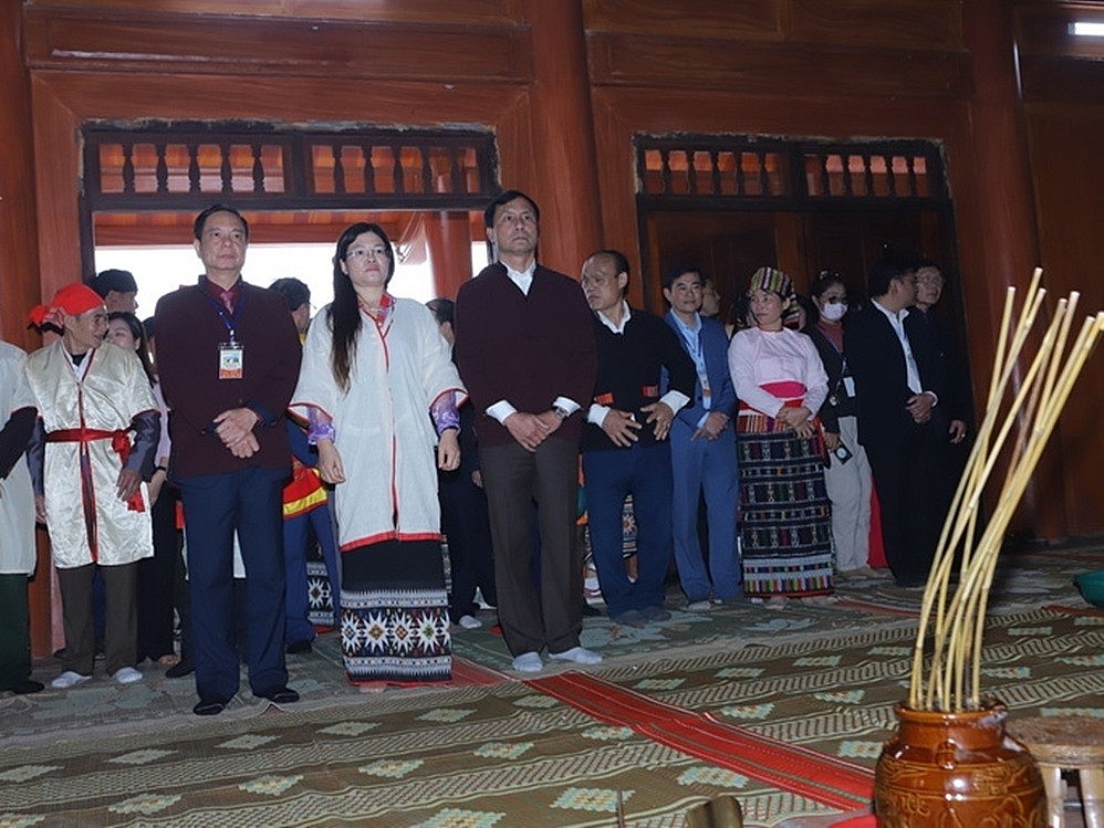 Đặc sắc văn hóa lễ Dâng trâu tế trời Đền Chín Gian Đặc sắc văn hóa lễ Dâng trâu tế trời Đền Chín Gian