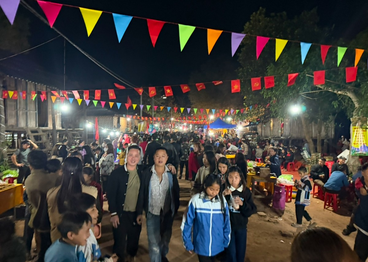 Mùa xuân này điện lưới đã đến dãy Trường Sơn