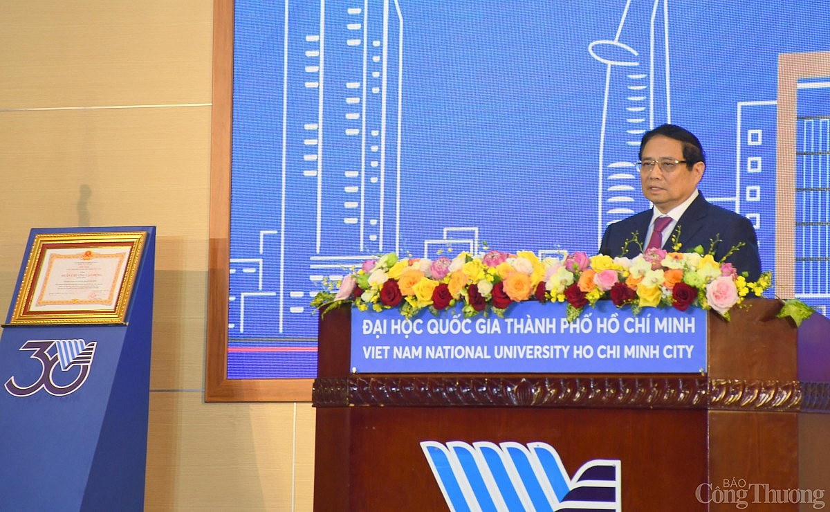 Thủ tướng: Phát triển Đại học Quốc gia Top đầu châu Á