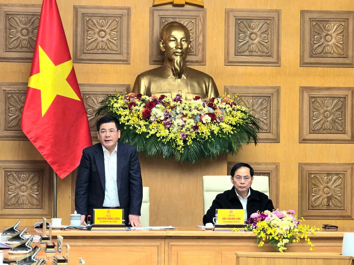 Hội nghị trực tuyến với các địa phương về điều chỉnh Quy hoạch điện VIII Hội nghị trực tuyến với các địa phương về điều chỉnh Quy hoạch điện VIII