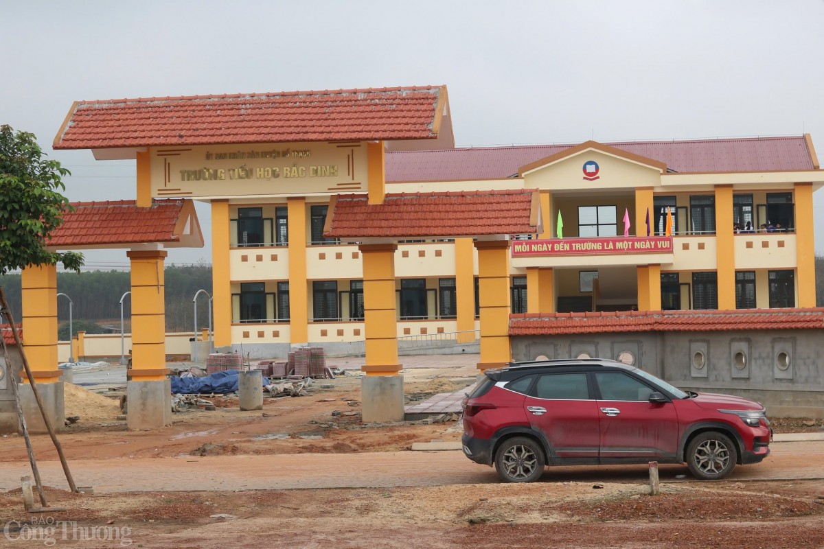 undefined Một trường học mới tại khu vực tái định cư