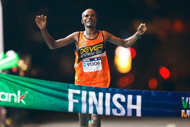 Giải chạy đêm TP. Hồ Chí Minh lập kỷ lục vận động viên Giải chạy đêm TP. Hồ Chí Minh lập kỷ lục vận động viên