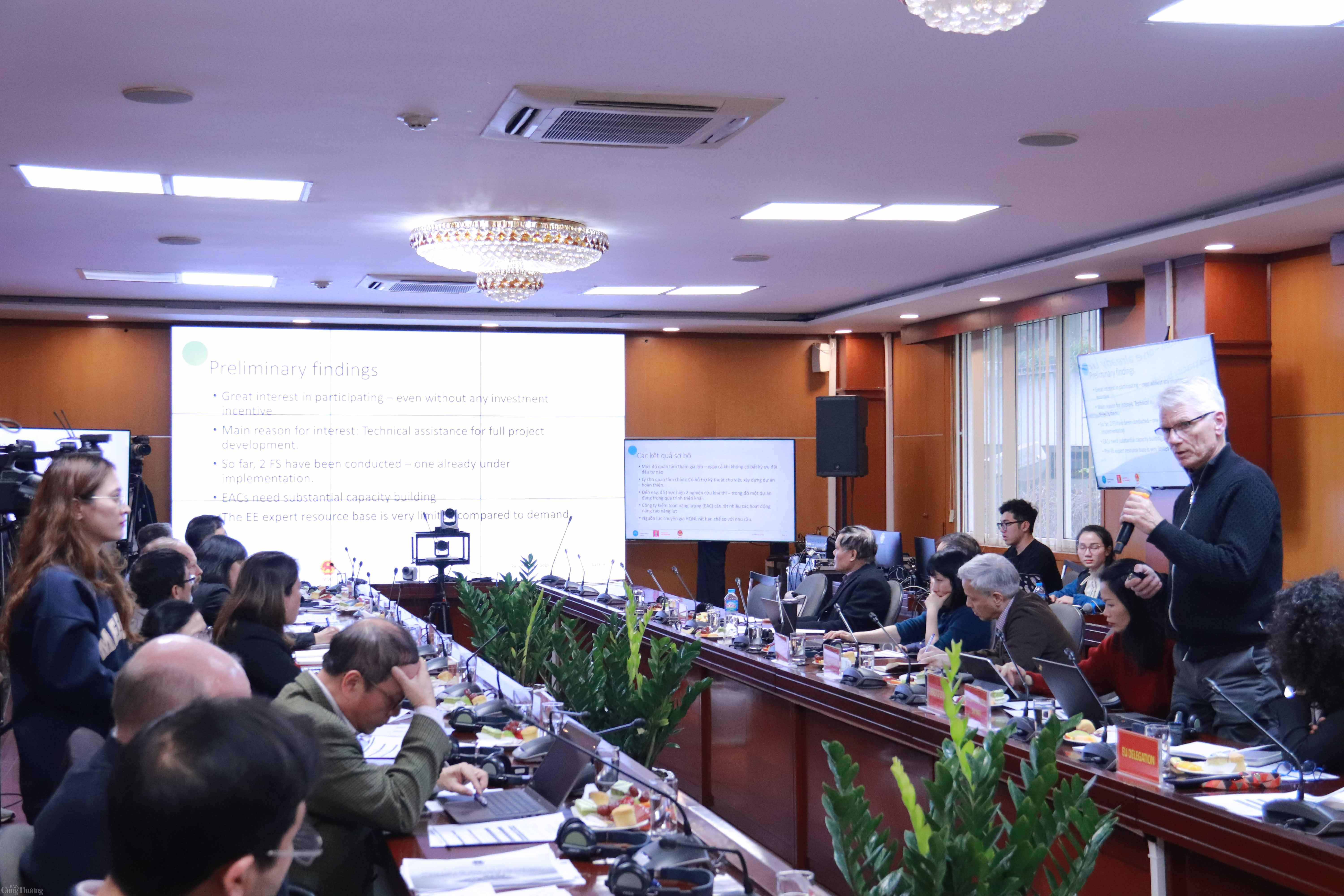 Quang cảnh cuộc họp. Ảnh: Lê An Quang cảnh cuộc họp. Ảnh: Lê An