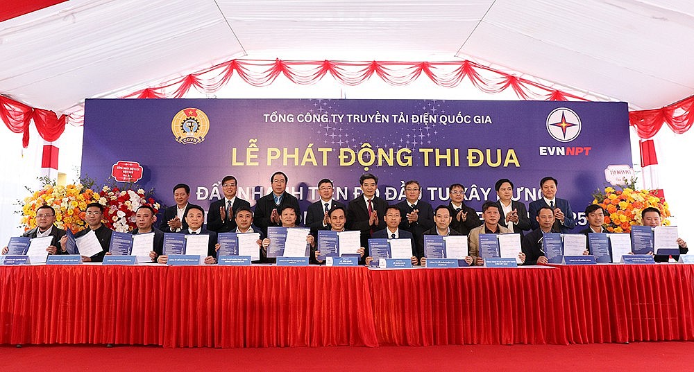 EVNNPT thi đua đưa 3 dự án trọng điểm về đích trong năm 2025