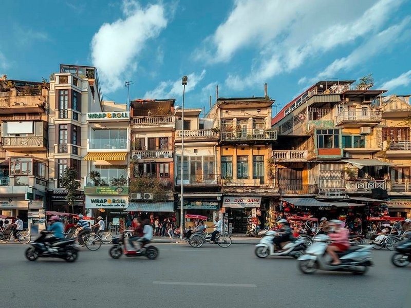 Khám phá Hà Nội bằng xe máy lọt top trải nghiệm 2025 Khám phá Hà Nội bằng xe máy lọt top trải nghiệm 2025