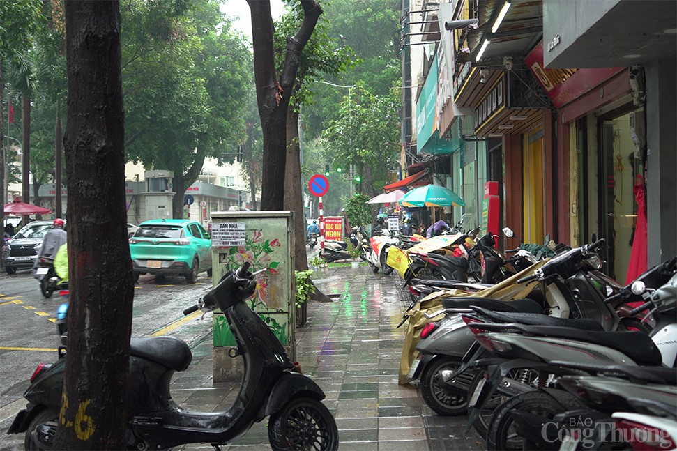 Cận cảnh các tuyến phố đủ điều kiện kinh doanh vỉa hè
