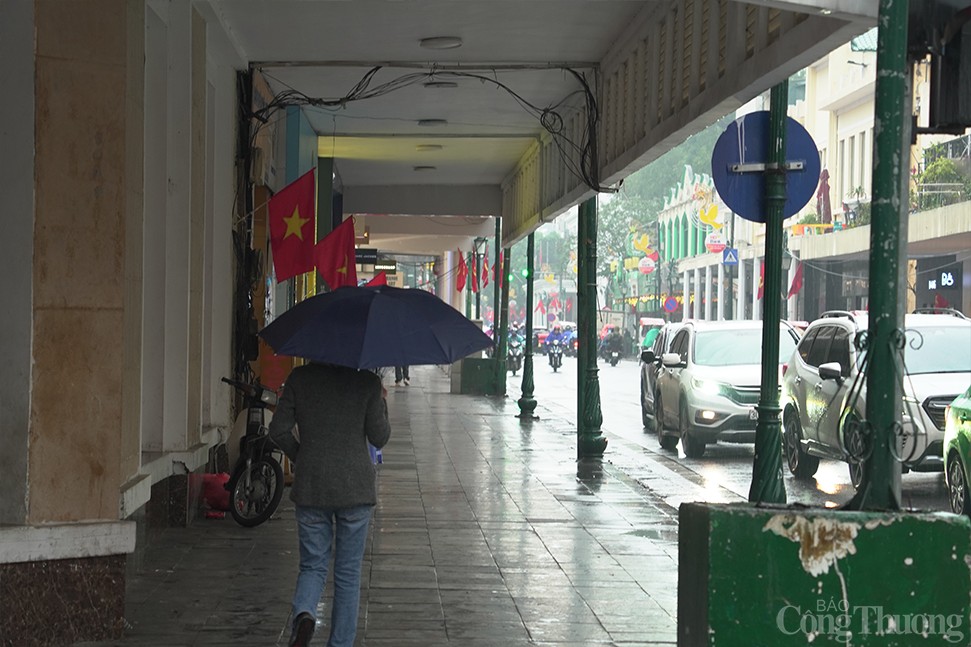 Cận cảnh các tuyến phố đủ điều kiện kinh doanh vỉa hè