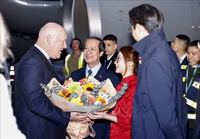 Thủ tướng New Zealand bắt đầu chuyến thăm chính thức Việt Nam