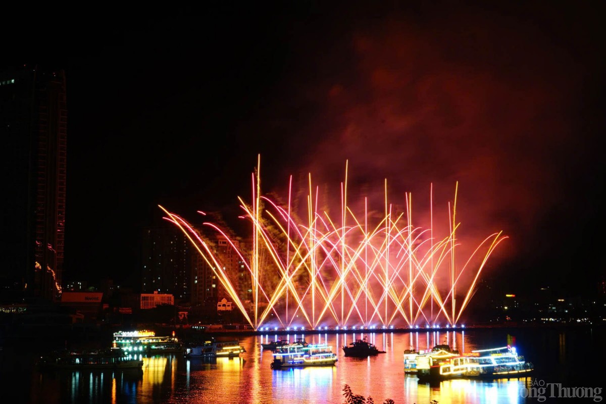 Tỉnh Quảng Ngãi sẽ bắn pháo hoa tầm thấp tại Lễ kỷ niệm 80 ngày Khởi nghĩa Ba Tơ và 50 năm ngày Giải phóng tỉnh Tỉnh Quảng Ngãi sẽ bắn pháo hoa tầm thấp tại Lễ kỷ niệm 80 ngày Khởi nghĩa Ba Tơ và 50 năm ngày Giải phóng tỉnh