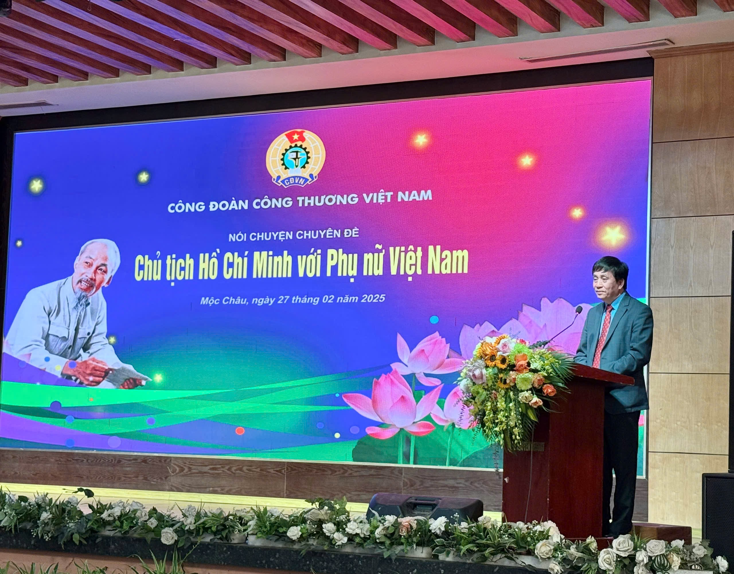 Tám nhiệm vụ cấp bách để phụ nữ Công Thương bứt phá Tám nhiệm vụ cấp bách để phụ nữ Công Thương bứt phá