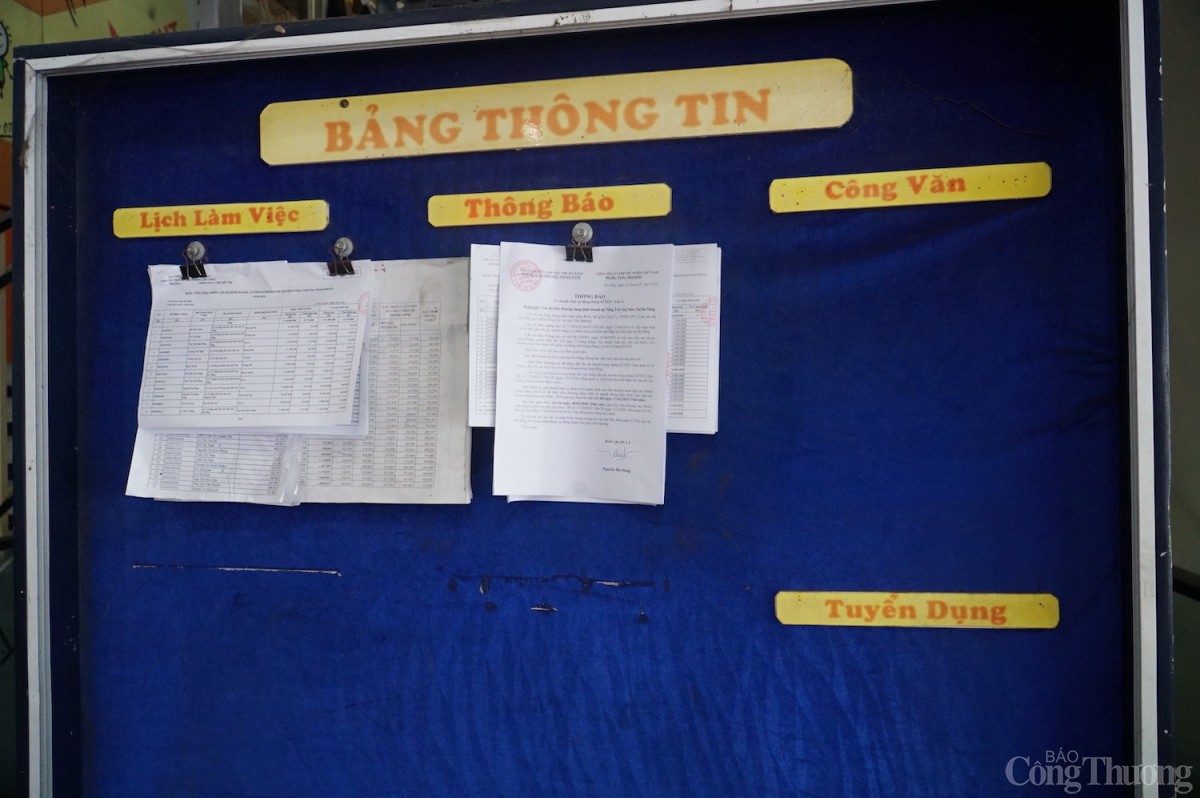 Công ty TNHH MTV Chợ Siêu thị Đà Nẵng dán thông báo yêu cầu tiểu thương nộp tiền nếu không dọa sẽ đơn phương thanh lý hợp đồng Công ty TNHH MTV Chợ Siêu thị Đà Nẵng dán thông báo yêu cầu tiểu thương nộp tiền nếu không dọa sẽ đơn phương thanh lý hợp đồng