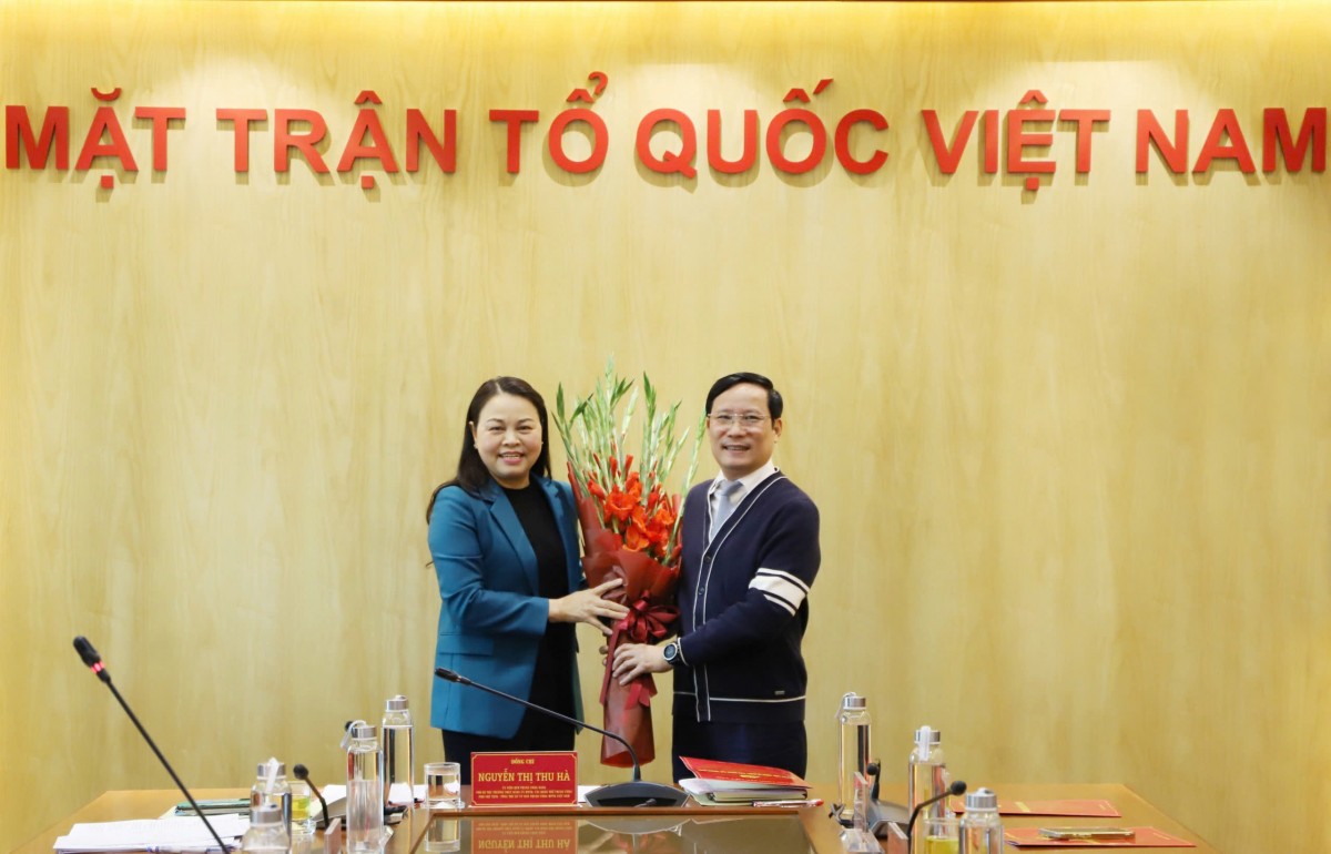 Chủ tịch VCCI Phạm Tấn Công Chủ tịch VCCI Phạm Tấn Công