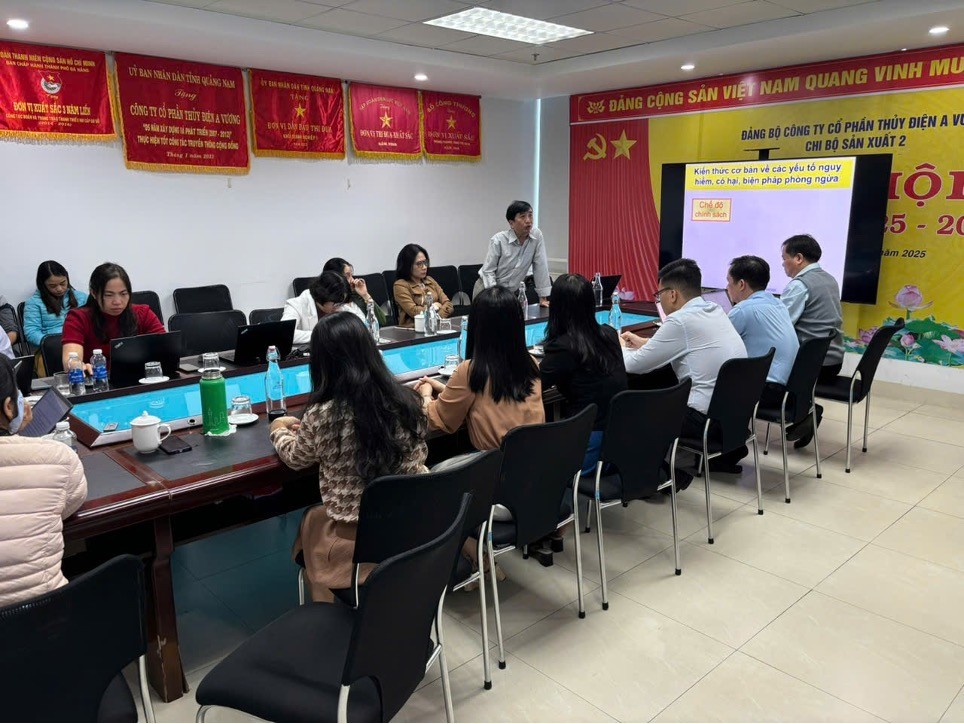 Phân tích các tình huống tai nạn lao động (Ảnh: Thanh Danh) Phân tích các tình huống tai nạn lao động (Ảnh: Thanh Danh)