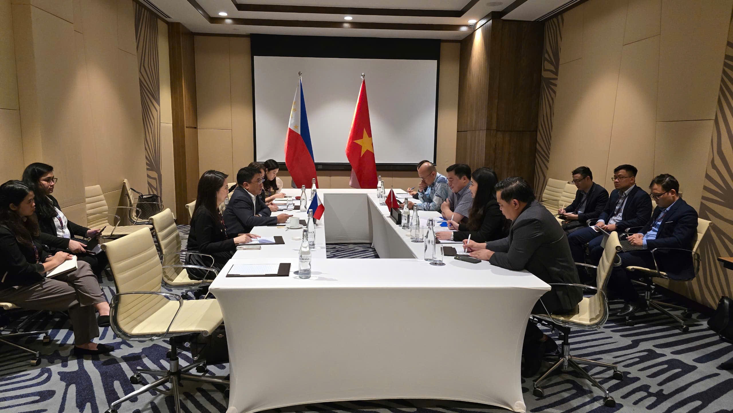 Hội nghị Bộ trưởng Kinh tế ASEAN hẹp lần thứ 31 Hội nghị Bộ trưởng Kinh tế ASEAN hẹp lần thứ 31