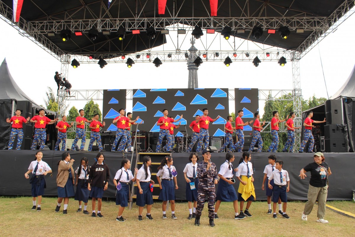 Hải quân Việt Nam hoàn thành diễn tập Komodo lần thứ 5 năm 2025 Hải quân Việt Nam hoàn thành diễn tập Komodo lần thứ 5 năm 2025