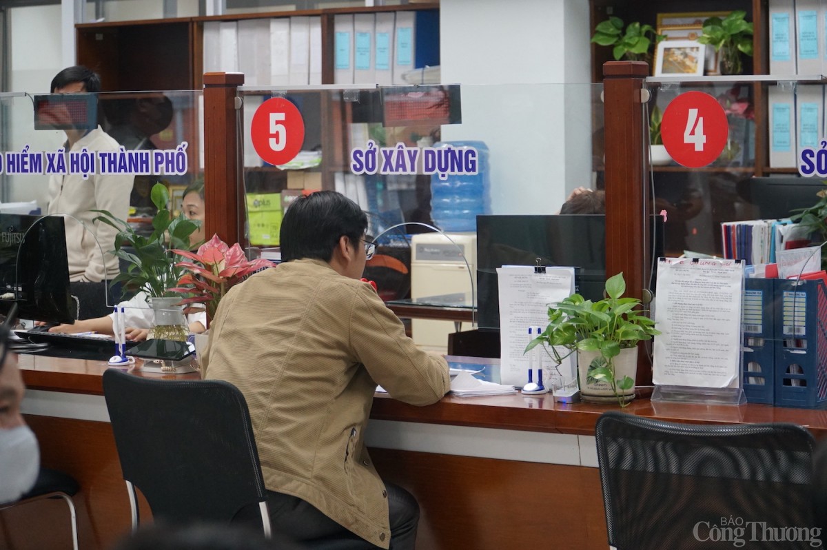 Các hoạt động thực hiện thủ tục hành chính của người dân, doanh nghiệp trên địa bàn thành phố Đà Nẵng ổn định trong ngày đầu hoạt động của các Sở sau sắp xếp, hợp nhất.