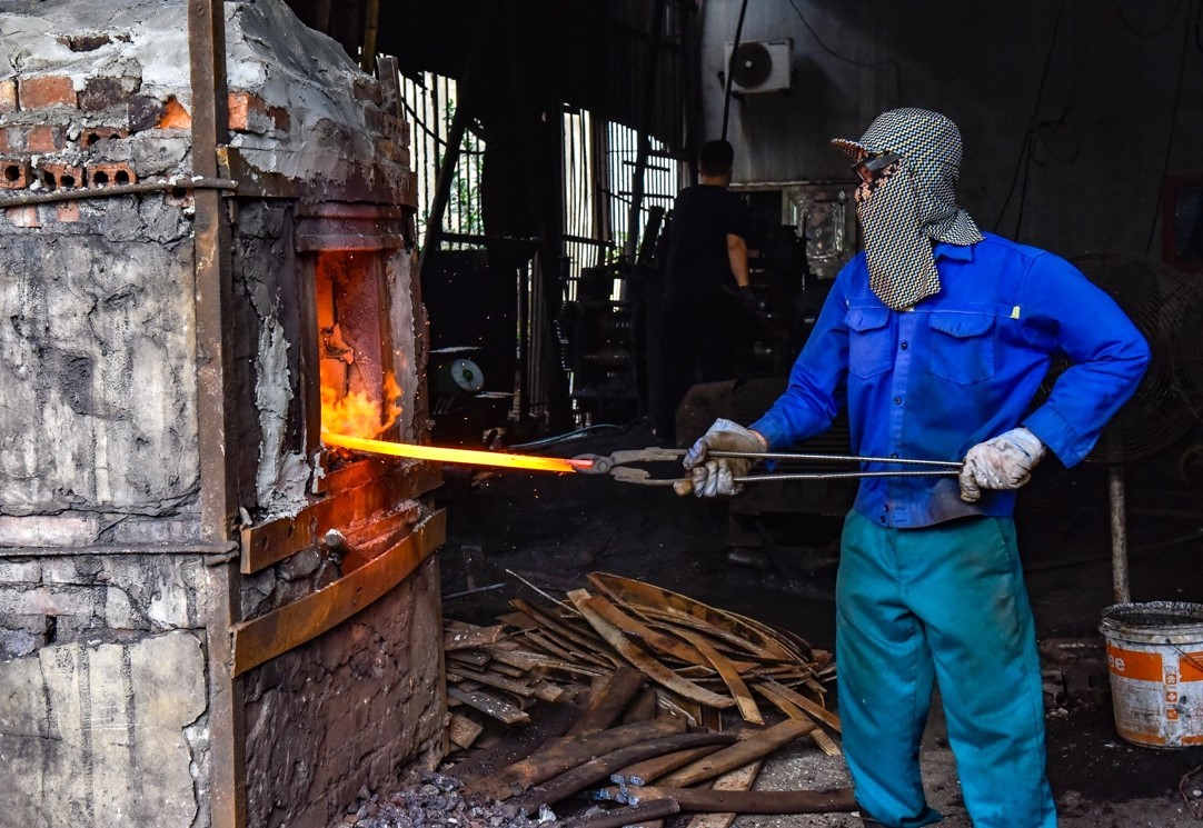 Nhiều làng nghề truyền thống hồi sinh nhờ thương mại điện tử