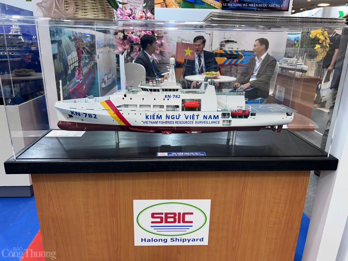 Tàu kiểm ngư Việt Nam được hoàn thành năm 2014 đóng tại công ty đóng tàu Việt Nam