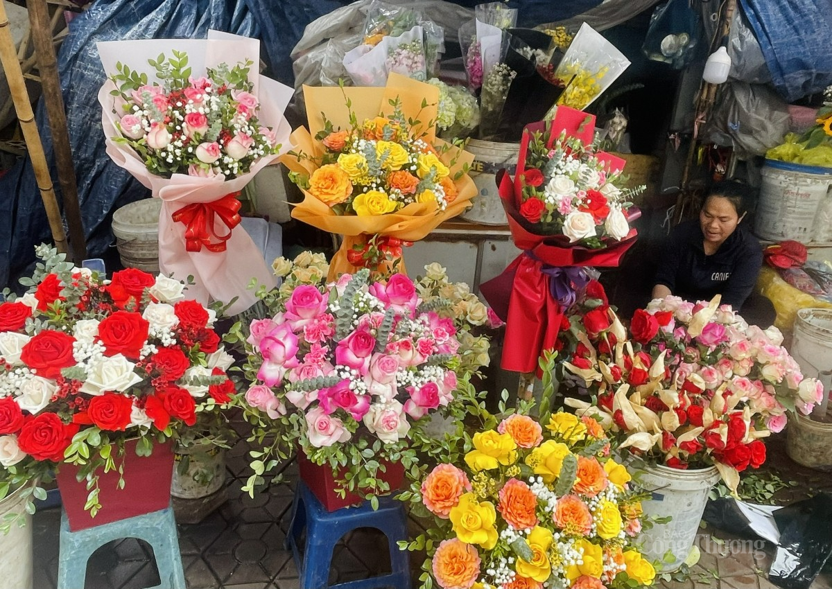 Hoa nội địa cũng được ưa chuộng không kém hoa ngoại nhập. Ảnh: Nguyễn Thanh Hoa nội địa cũng được ưa chuộng không kém hoa ngoại nhập. Ảnh: Nguyễn Thanh