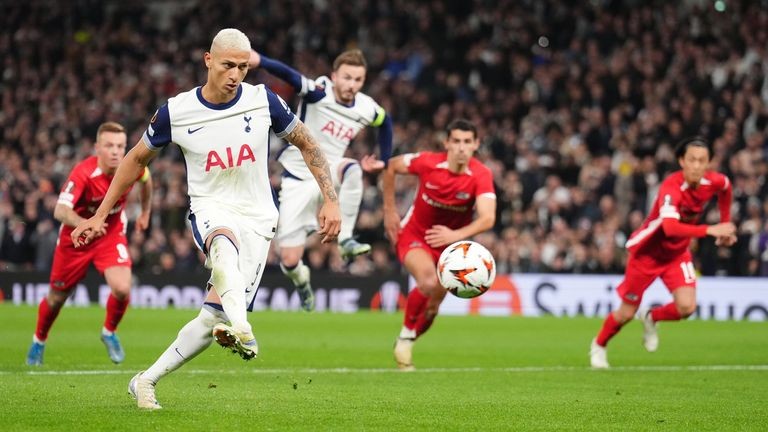 Nhận định AZ Alkmaar và Tottenham, 00h45 ngày 7/3, Europa League 2024/2025 Nhận định AZ Alkmaar và Tottenham, 00h45 ngày 7/3, Europa League 2024/2025