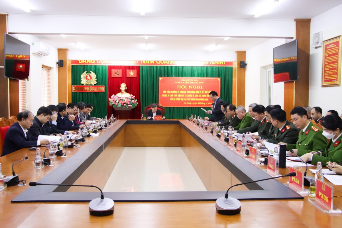 Toàn cảnh buổi làm việc Toàn cảnh buổi làm việc