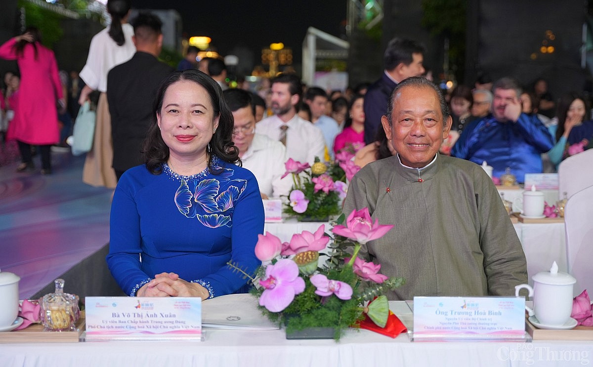 Mãn nhãn khai mạc Lễ hội Áo dài TP. Hồ Chí Minh
