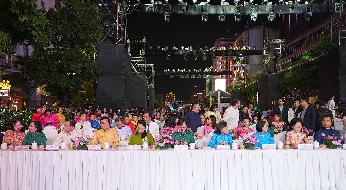 Mãn nhãn khai mạc Lễ hội Áo dài TP. Hồ Chí Minh