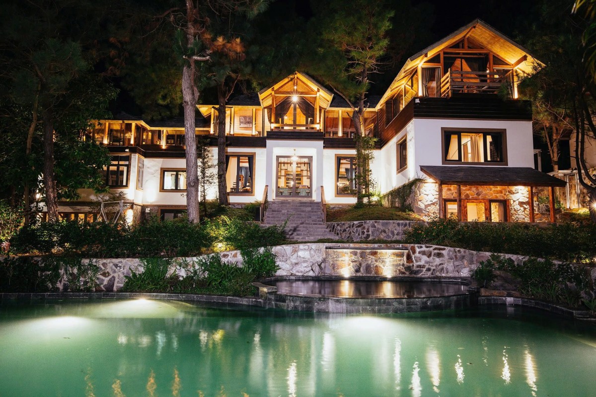 Các khu nghỉ dưỡng ngoại ô là điểm đến lý tưởng dịp 8/3 vì ngày lễ này rơi vào cuối tuần. Ảnh: Huyền Trang Các khu nghỉ dưỡng ngoại ô là điểm đến lý tưởng dịp 8/3 vì ngày lễ này rơi vào cuối tuần. Ảnh: Huyền Trang