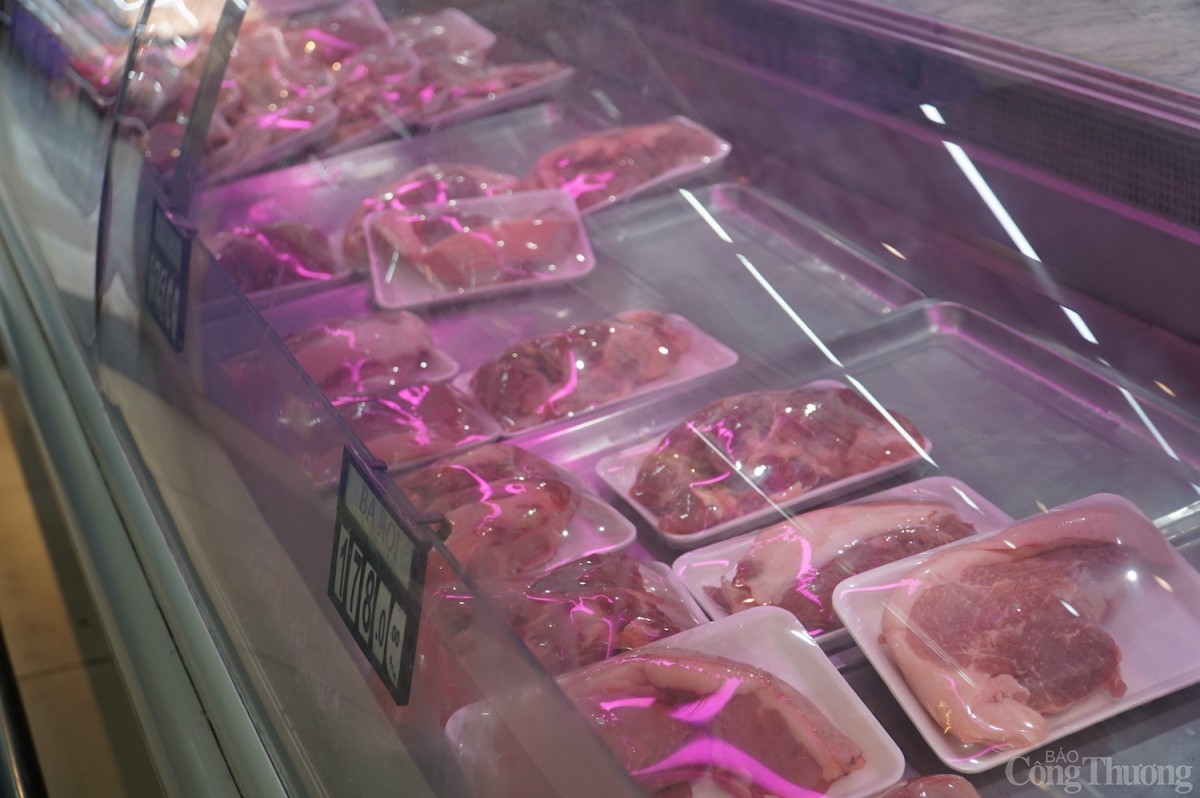 Giá thịt heo tại các siêu thị trên địa bàn thành phố cũng tăng khoảng 5 - 7% so với trước Tết Nguyên đán