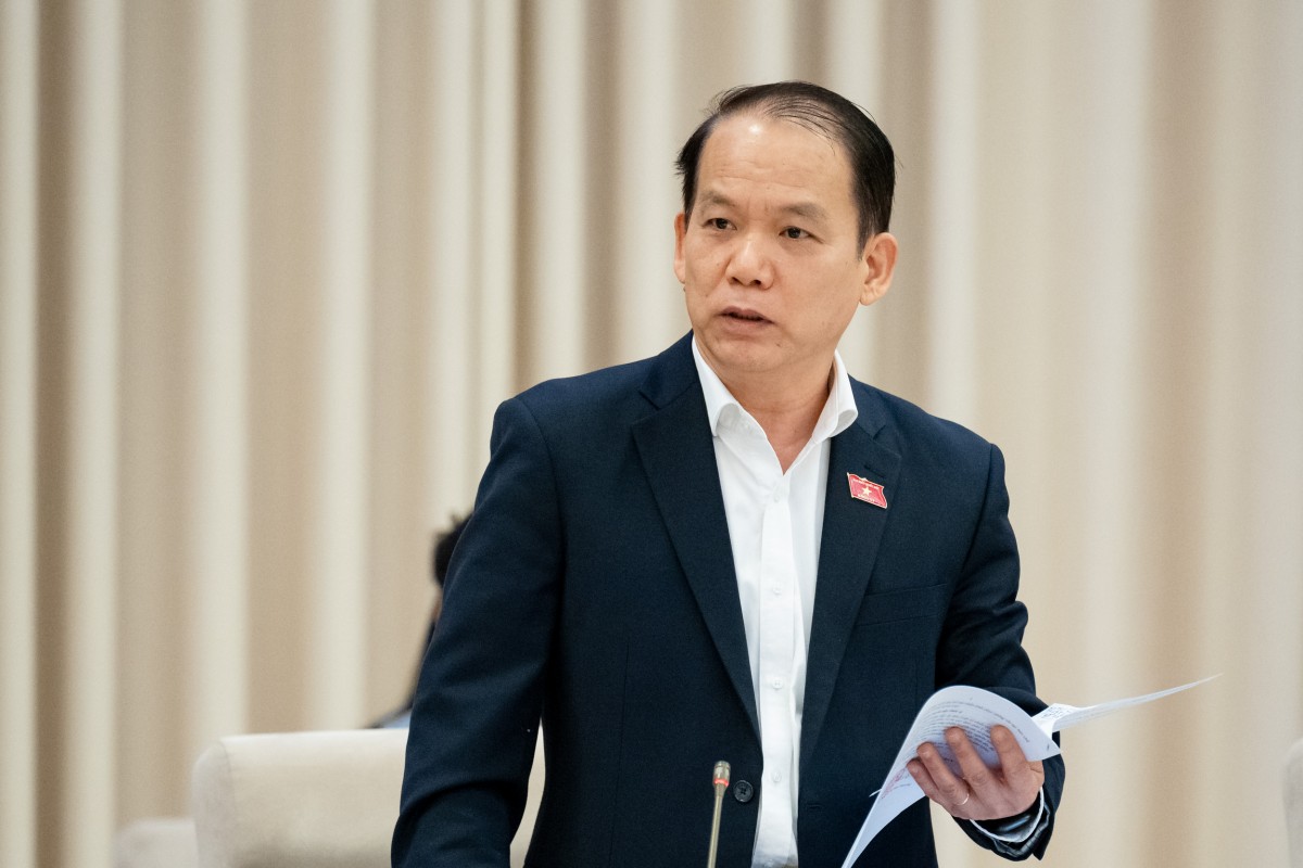 Chủ nhiệm Ủy ban Pháp luật và Tư pháp Hoàng Thanh Tùng Chủ nhiệm Ủy ban Pháp luật và Tư pháp Hoàng Thanh Tùng