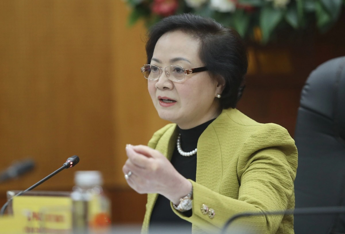 Bộ trưởng Bộ Nội vụ Phạm Thị Thanh Trà nhấn mạnh nhiệm vụ trọng tâm năm 2025. Ảnh: Dân Trí Bộ trưởng Bộ Nội vụ Phạm Thị Thanh Trà nhấn mạnh nhiệm vụ trọng tâm năm 2025. Ảnh: Dân Trí